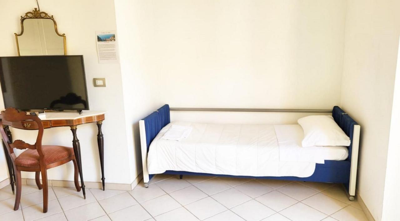 Santi E Saraceni Rooms Salerno Exterior foto
