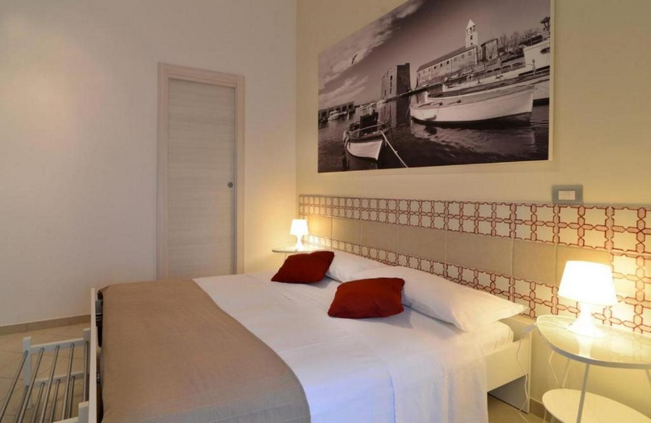 Santi E Saraceni Rooms Salerno Exterior foto